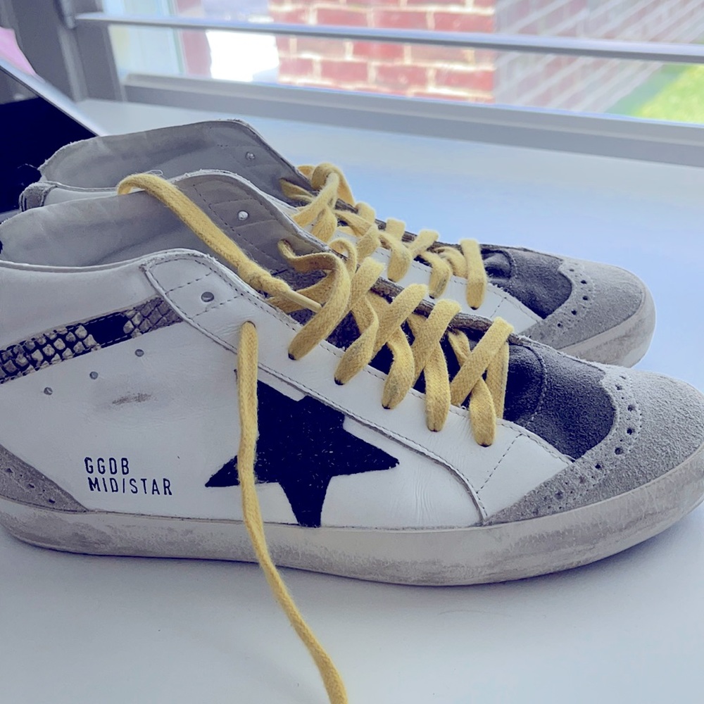 Golden Goose Mid Star gray and white sneaker